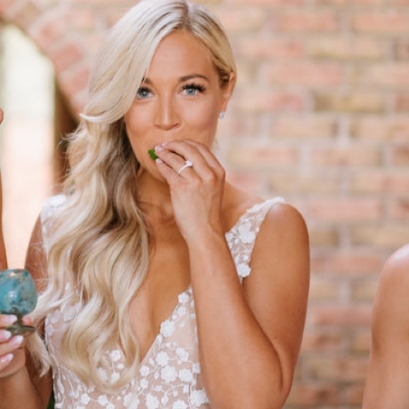 Meet your Posher, Cassandra - Picture 1 of 1